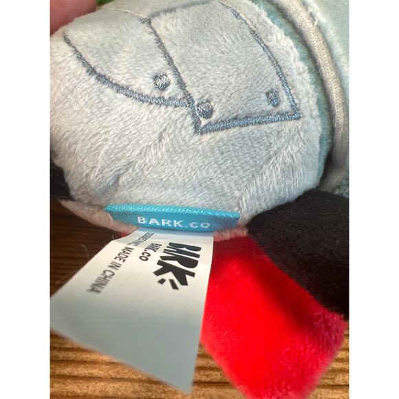 New Bark Box Knights of Gnawmore Ruff Knight Plush Dog Toy Med 20–50 lbs Soft - Picture 3 of 6